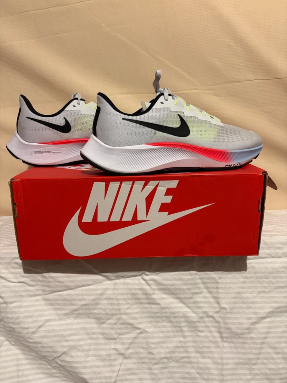 Nike Women's/Unisex Running Sneakers - White with Black and Neon Pink